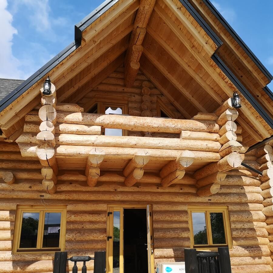 Шале Cabana lemn rotund de închiriat Bucovina Valea Moldovei-30