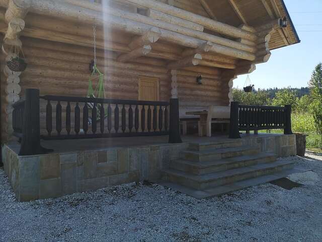 Шале Cabana lemn rotund de închiriat Bucovina Valea Moldovei-14